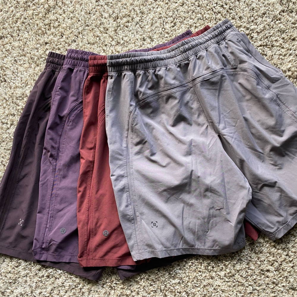 4 lululemon pacebreaker 9” S